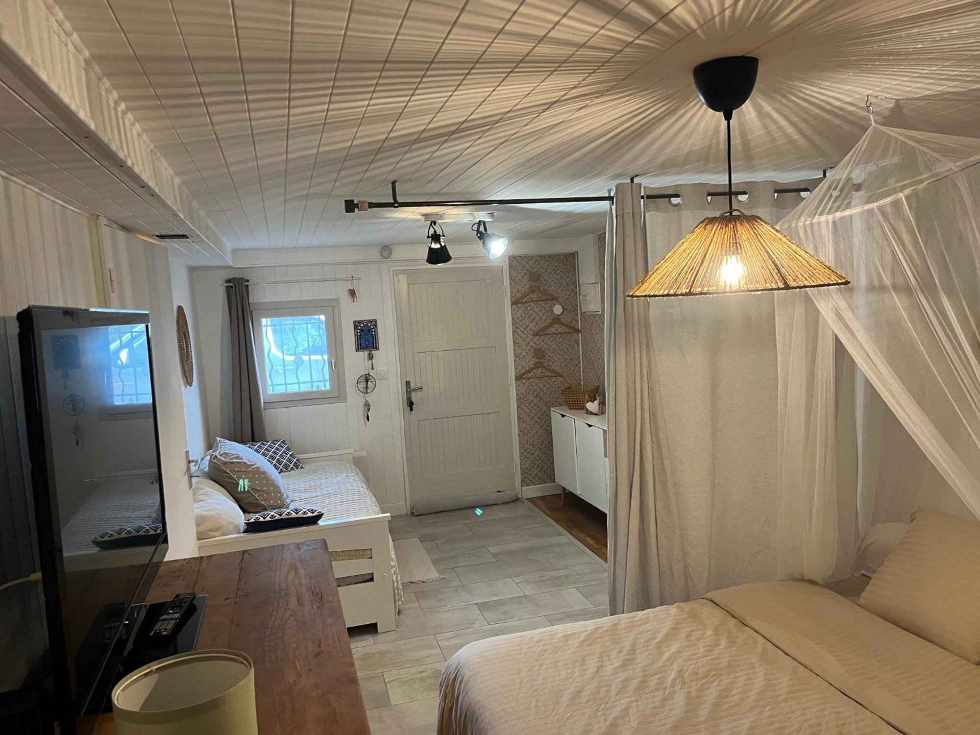 Logement Icare 5Km De Crolles, Soitec , St Lumbin Exterior foto